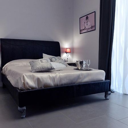 Chiaia Roof Bed & Breakfast Napoli Eksteriør bilde