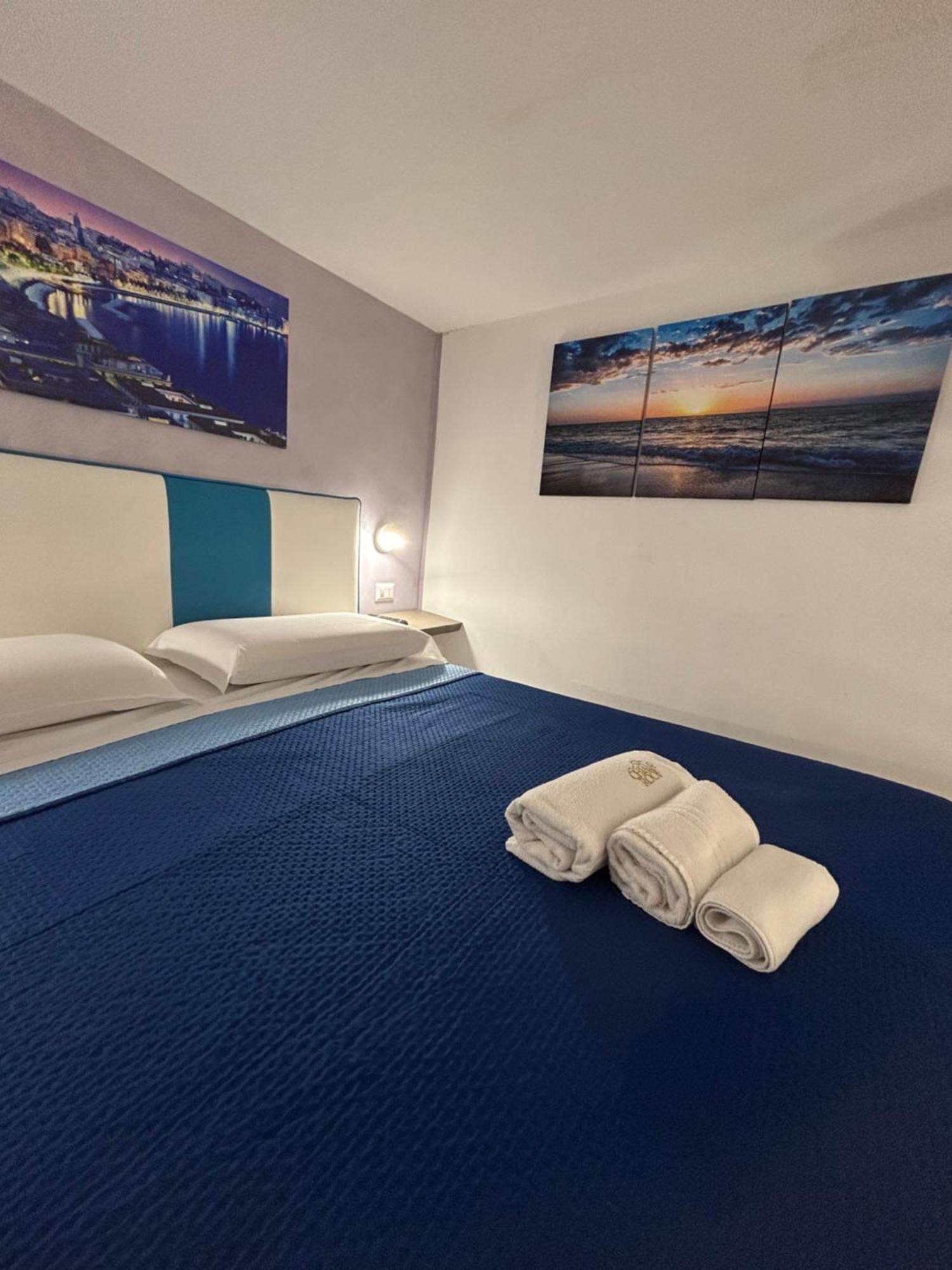 Chiaia Roof Bed & Breakfast Napoli Eksteriør bilde