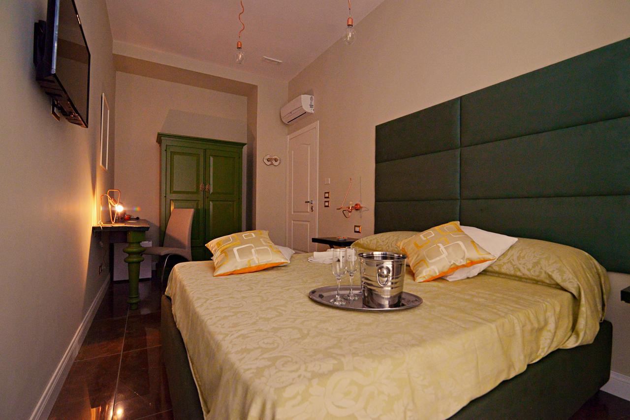 Chiaia Roof Bed & Breakfast Napoli Eksteriør bilde