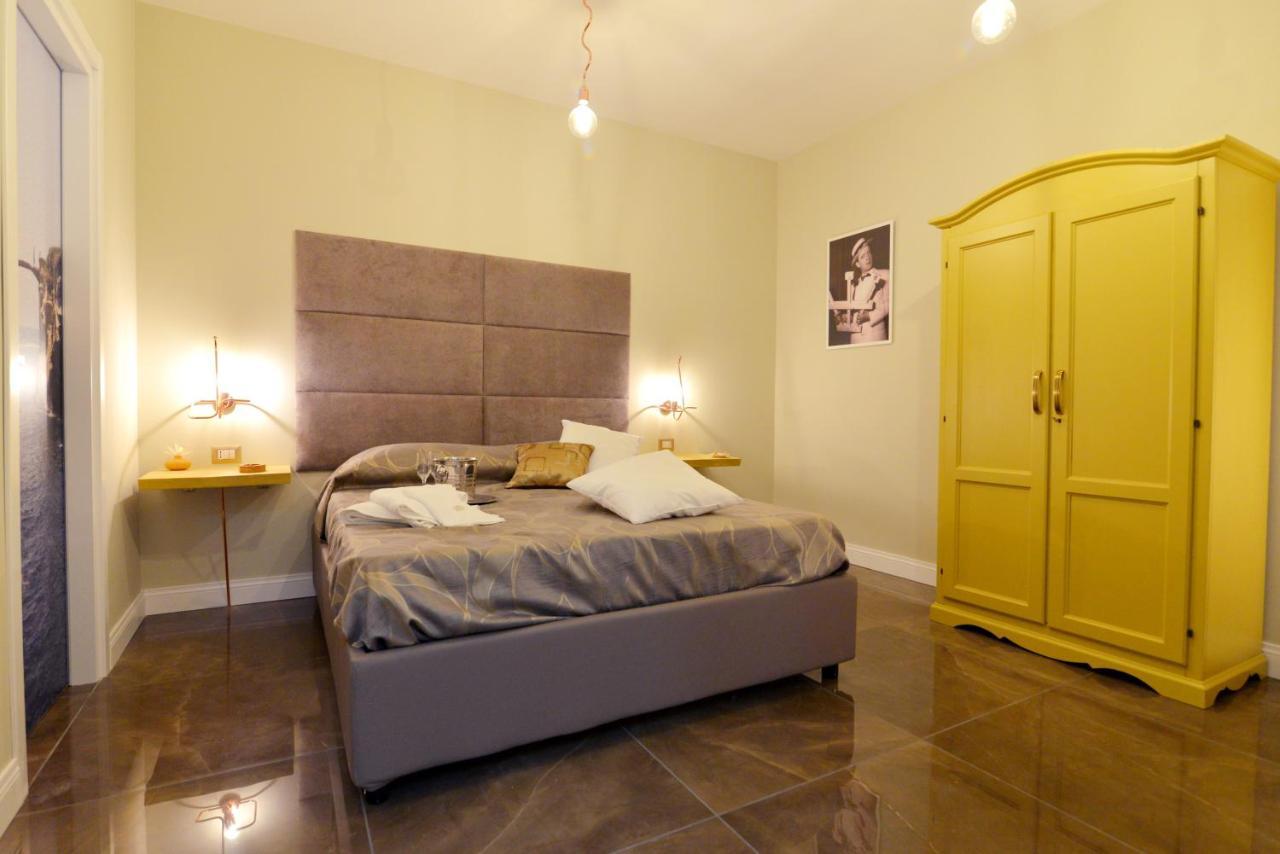 Chiaia Roof Bed & Breakfast Napoli Eksteriør bilde